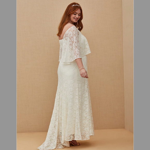 NEW Torrid IVORY LACE CAPELET WEDDING DRESS size 14 - Picture 2 of 6